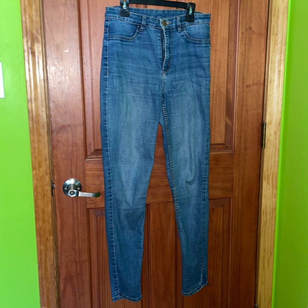 Blue denim skinny jeans!💙👖